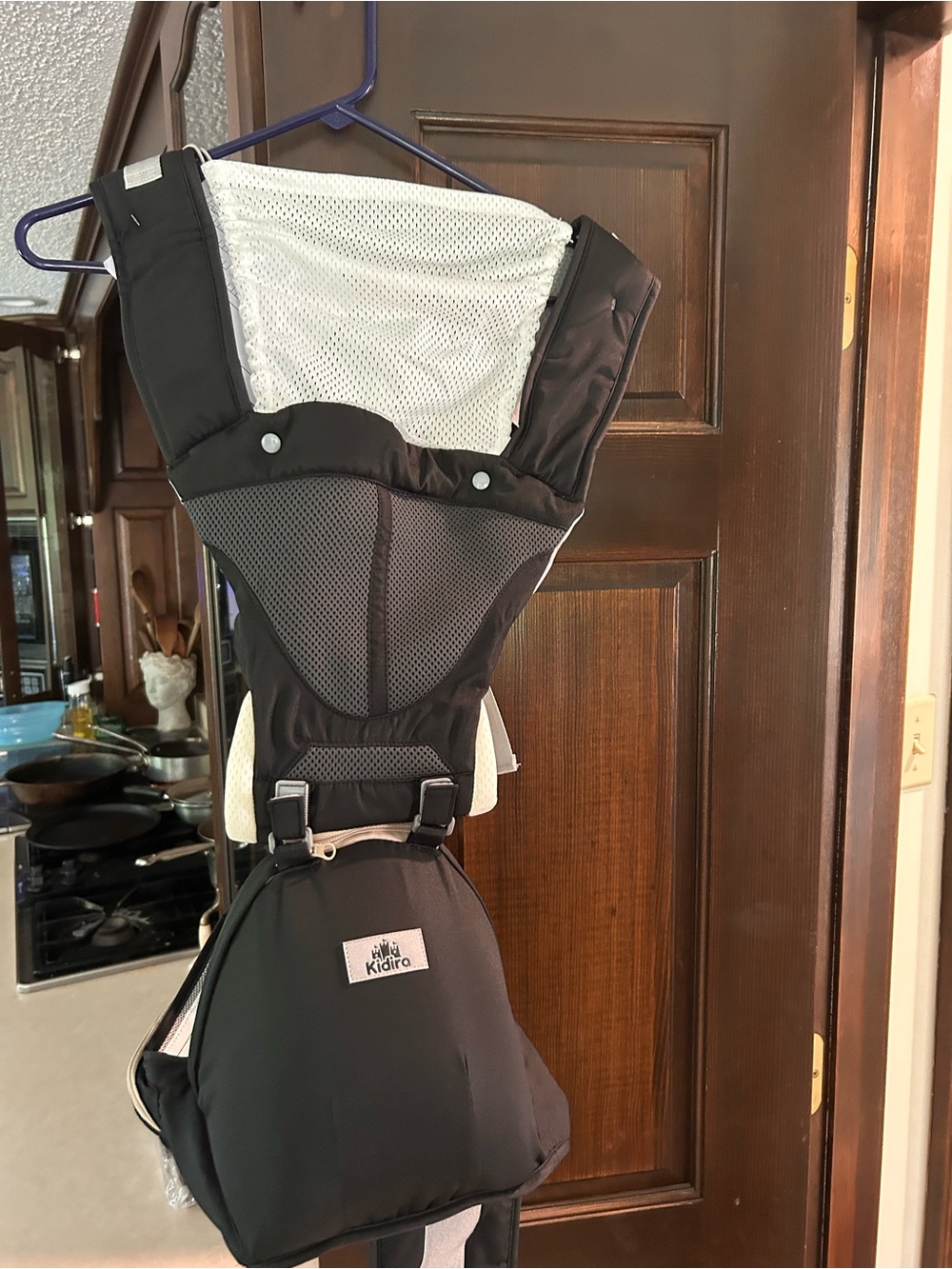 Black Carrier -